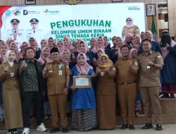 Dorong UMKM Naik Kelas & Berdaya Saing, Wali Kota Maulana Kukuhkan 35 Kelompok UMKM Binaan   